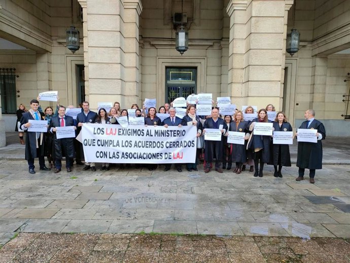 Letrados De La Administración De Justicia En La Audiencia De Sevilla