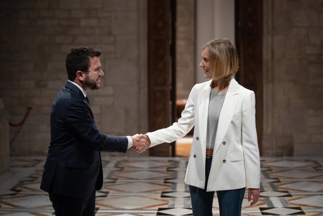 El president de la Generalitat, Pere Aragonès, i la líder dels comuns al Parlament, Jéssica Albiach