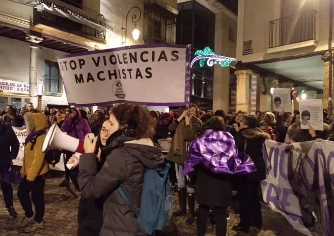 Archivo - Manifestación en apoyo a la víctima del 'Caso Arandina'