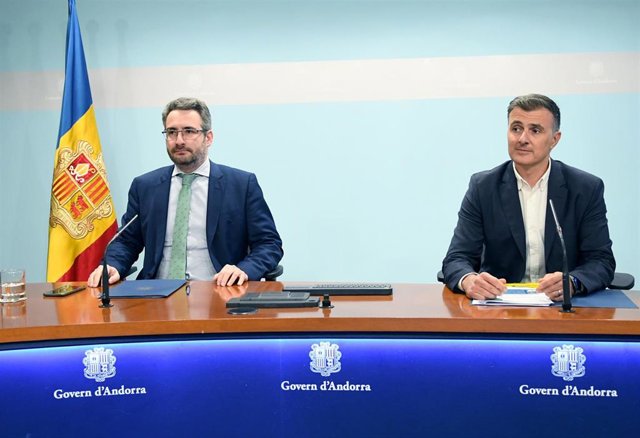 El ministro portavoz, Eric Jover, con el secretario de Estado de Agricultura y Sostenibilidad, Marc Rossell.