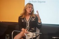 Junta y PSOE-A se acusan de contar "cuentos" sobre la economía andaluza y critican sus modelos fiscales en el Parlamento