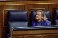 Calviño espera que un TC ya "caducado" no cuestione la separación de poderes interfiriendo en el Congreso