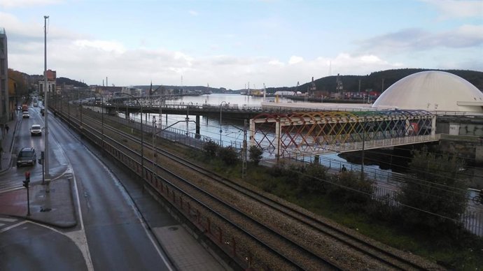 Imagen del tramo de vías que se soterrará en Avilés.