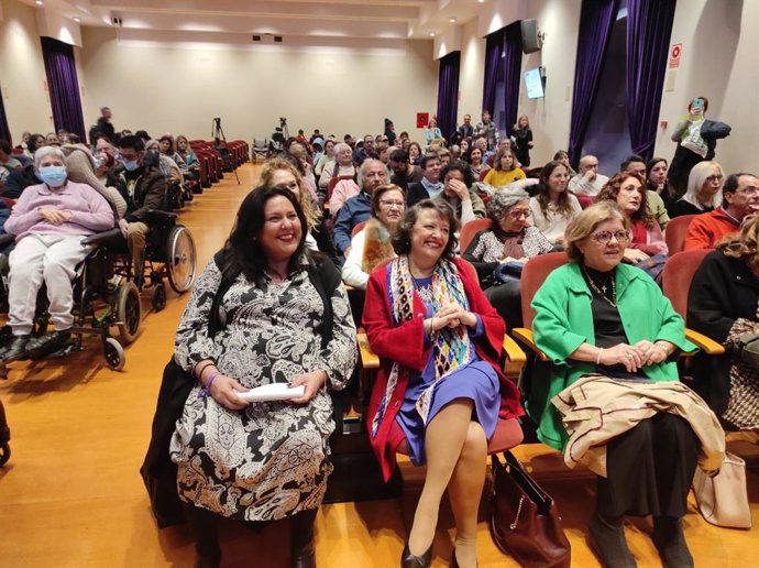Autoridades en el acto homenaje al voluntariado de la provincia de Córdoba.
