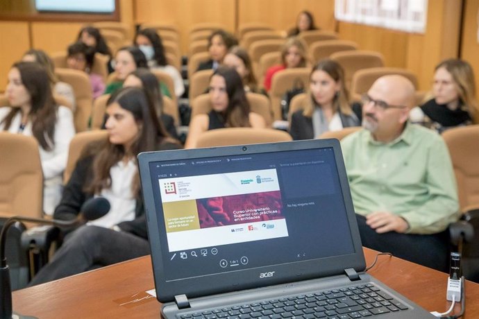 Clausura del curso de gestión de comercio urbano