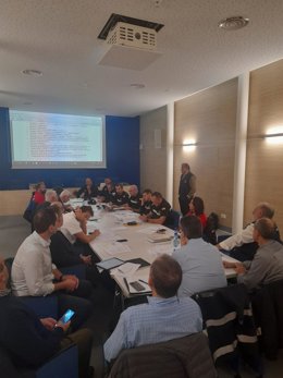 Imagen de los participantes en el ejercicio de mesa.