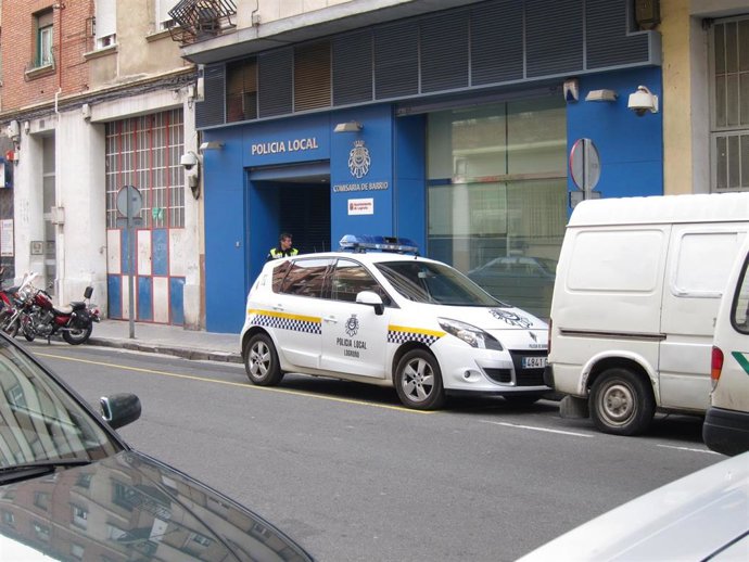 Archivo -  La Comisaría de Distrito Este, situada en la calle Villegas, de la Policía Local de Logroño 