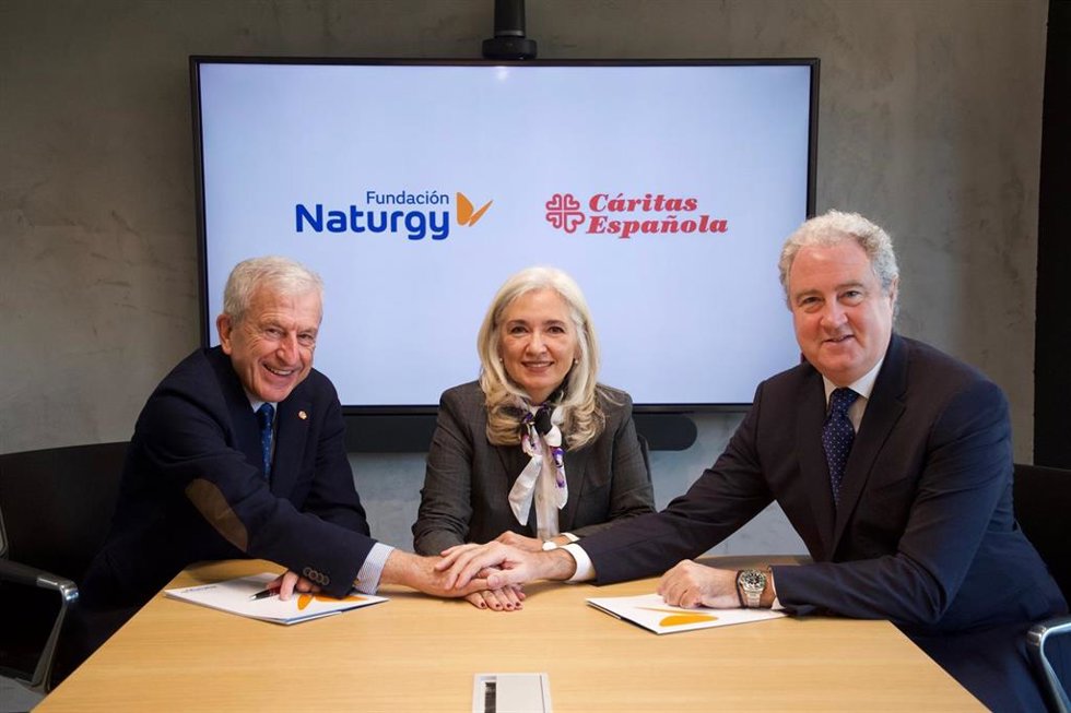 Renovación del acuerdo entre Fundación Naturgy y Cáritas Española.