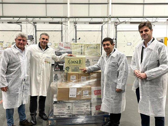 Visita a la envasadora de Acesur en Vilches.