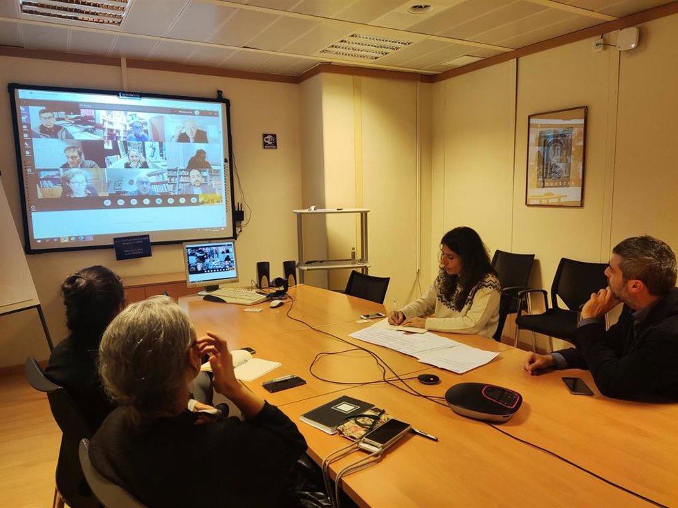 Reunión de técnicos de España, México, Perú, Bolivia y Chile para preparara la exposición de la Fragata Mercedes.