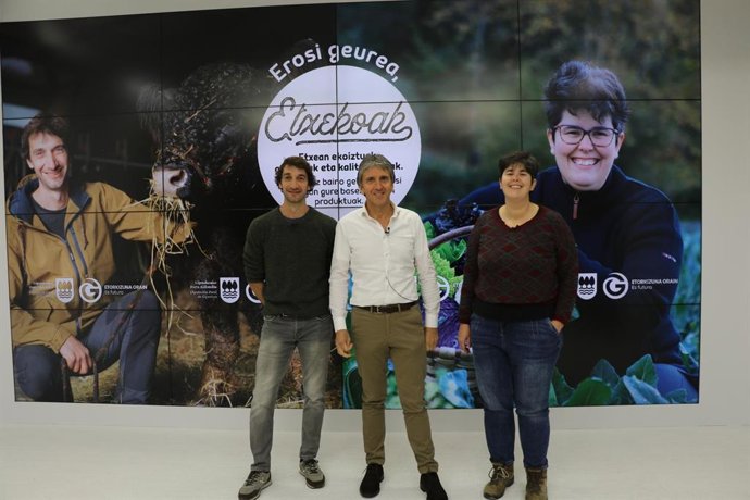 Presentación de la nueva edición de la campaña 'Etxekoak'