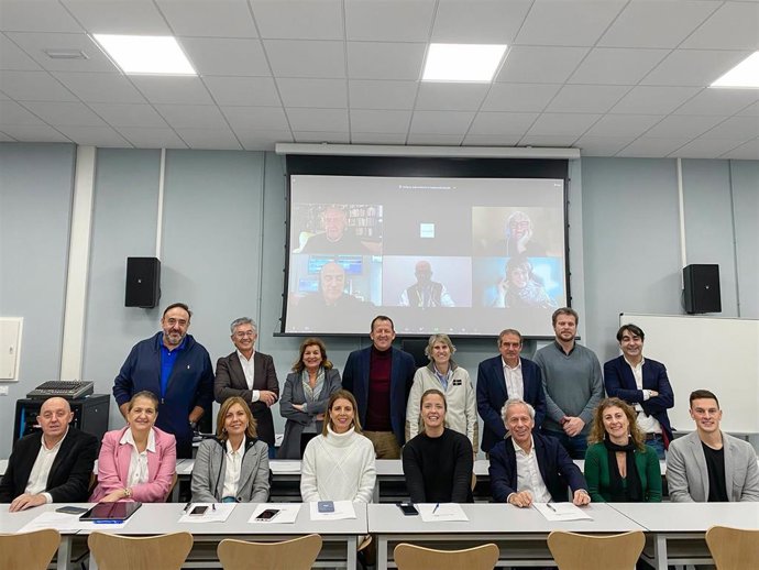 Se constituye la Junta Directiva de la Academia de Televisión presidida por María Casado