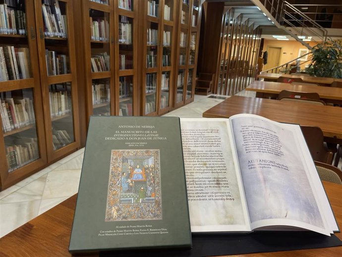 Facsímil Donado Por La Diputación De Badajoz En La Salina De Salamanca.