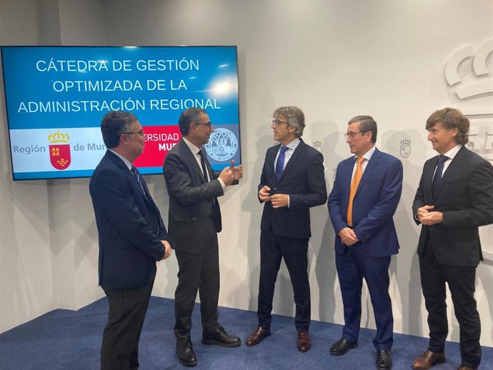 Imagen de la presentación de la Cátedra de Gestión Optimizada de la Administración regional