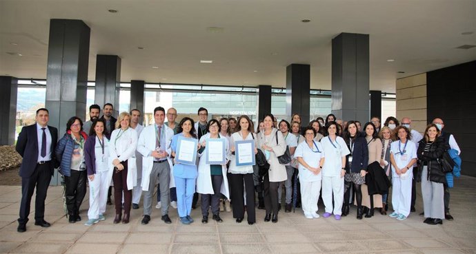 Entrega de certificaciones de la ACSA en el Clínico