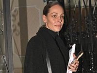 Eva González, ¿ilusionada con un amigo tras su separación de Cayetano Rivera? ¡Su reacción a esta pregunta!