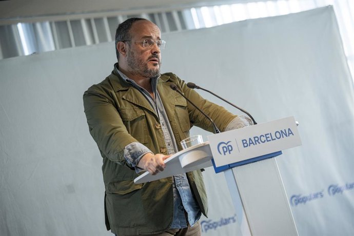 Archivo - El president del PP catal, Alejandro Fernández
