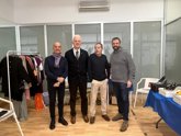 El alcalde de Logroño visita el mercadillo de AREP