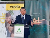 Sanz cree que "sería injusto no reconocer la etapa de mayor inversión", con 1.500 millones más en Atención Primaria