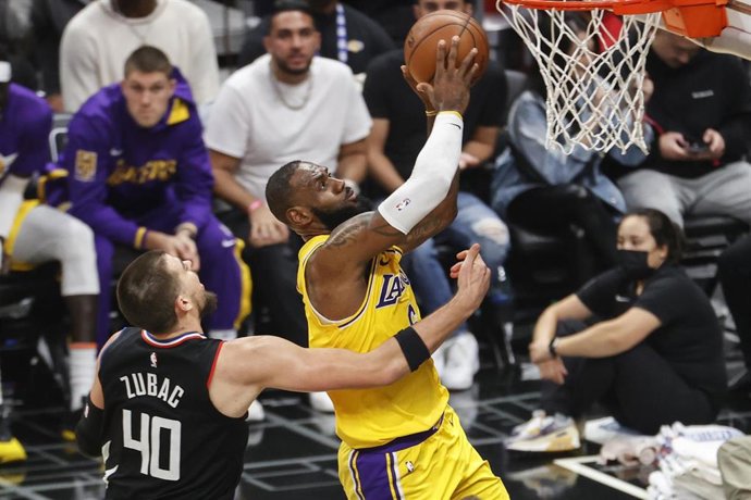 Archivo - El jugador de Los Angeles Lakers LeBron James. 