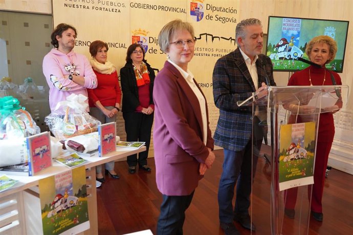 El diputado de de Cultura, Juventud y Deportes, José María Bravo.