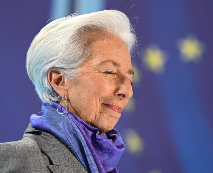 15 December 2022, Hessen, Frankfurt_Main: Christine Lagarde, President of the European Central Bank (ECB), arrives for a press conference at ECB headquarters. Photo: Arne Dedert/dpa