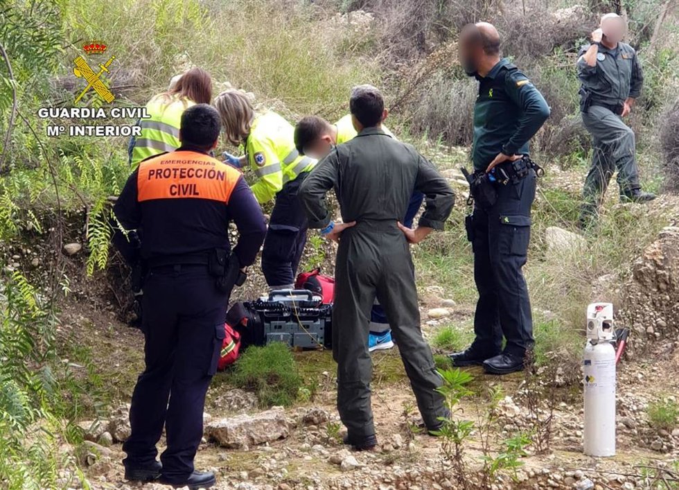 Operación de rescate de un anciano en Las Torres de Cotillas (Murcia)