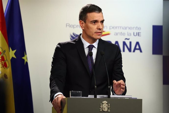 El presidente del Gobierno, Pedro Sánchez, en rueda de prensa en Bruselas