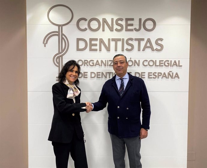 El presidente de dentistas y la FDI destacan la necesidad de incluir prestaciones de salud bucodental en sanidad pública