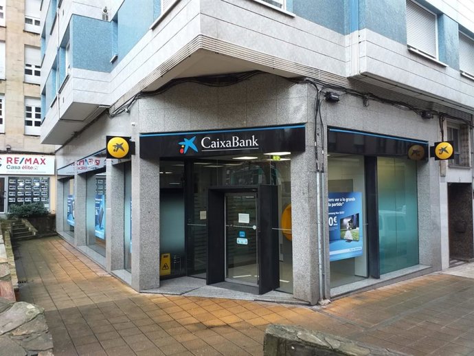 Sucursal de La Caixa atracada en Gijón