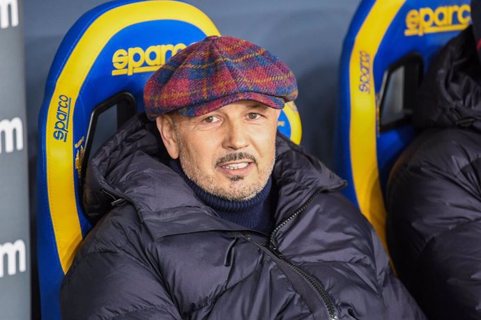 Archivo - Bologna Head Coach Sinisa Mihajlovic during the Italian championship Serie A football match between Hellas Verona FC and Bologna FC on January 21, 2022 at the Marcantonio Bentegodi stadium in Verona, Italy - Photo Alessio Marini / LiveMedia / 