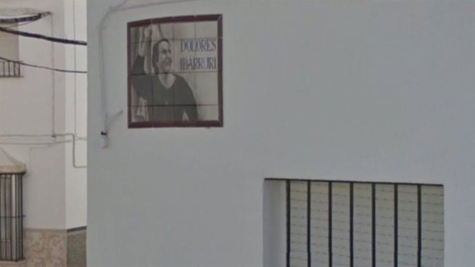 Calle de Marchena dedicada a La Pasionaria