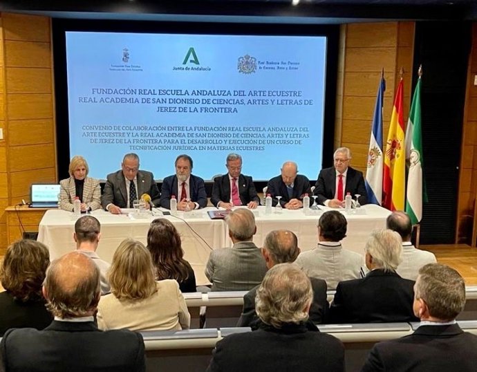 Np Firma Convenio Real Escuela Andaluza Arte Ecuestre Y Real Academia De San Dionisio
