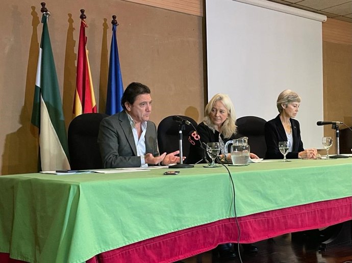 Colombo con Daniel Sánchez.