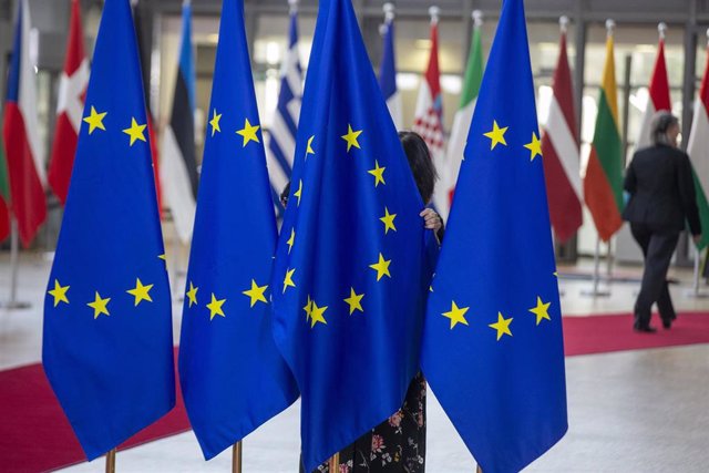 Archivo - Banderas de la Unión Europea (Archivo)