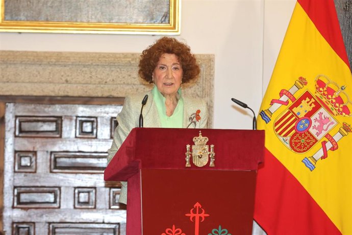 Archivo - La académica Carmen Iglesia durante su intervención tras recibir el Premio de Historia Órdenes Españolas celebrada en el Real Monasterio de San Lorenzo de El Escorial, a 27 de octubre de 2022, en San Lorenzo de El Escorial (Madrid, España). 