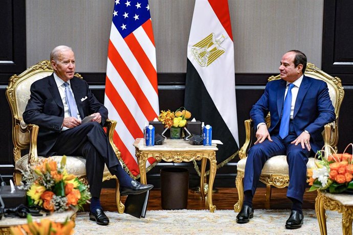 Archivo - El presidente de Estados Unidos, Joe Biden, y el presidente de Egipto, Abdelfatá al Sisi