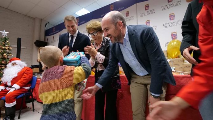 Diputación y Junta festejan con la Navidad con Argar