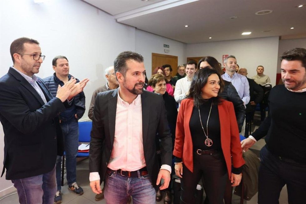 Tudanca lamenta que el futuro de Zamora y Benavente "parezca una subasta"