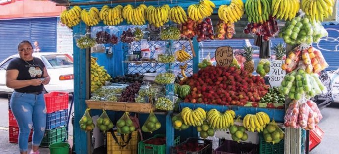 Mercado frutas y verduras en Centroamérica