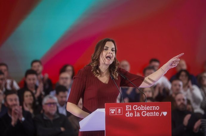 La candidata a la alcaldía de Valencia y vicealcaldesa de Valencia, Sandra Gómez, interviene durante el acto de presentación de los candidatos socialistas a las alcaldías españolas, en el Espacio Arquerías, Ciudad de las Artes y Las Ciencias