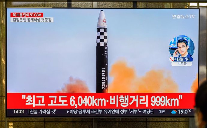 November 19, 2022, Seoul, South Korea: A TV screen shows North Korea's KCNA releasing a picture of North Korea's missile launch during a news program at the Yongsan Railway Station in Seoul, South Korea. North Korean leader Kim Jong-un declared a resolu