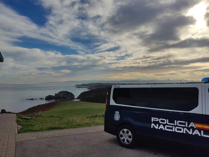 Búsqueda de la mujer desaparecida, Sandra Bermejo, en el Cabo de Peñas. Policía.