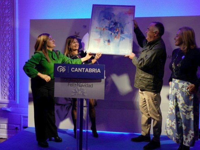 El PP entrega a los hijos de Alberto Terán el reconocimiento como 'Afliado Relevante' 2022