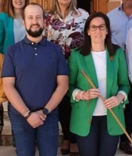 Archivo - Francisca Molina, junto a Antonio Navas, en la constitución de la Corporación local en 2019.