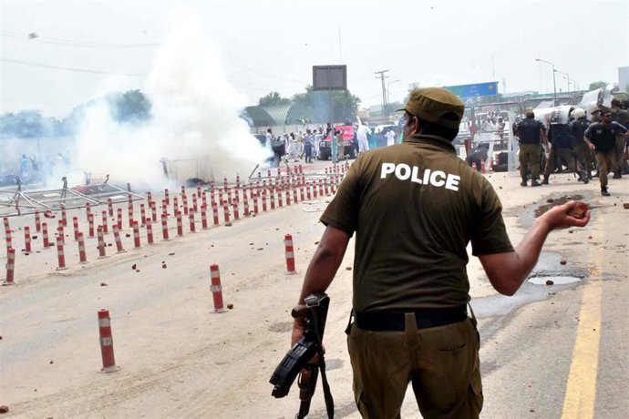 Archivo - Imagen de archivo de un Policía paquistaní 