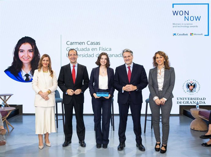 CaixaBank y Microsoft reconocen a la riojana Carmen Casas con un Premio WONNOW a las mejores alumnas de grados STEM de España