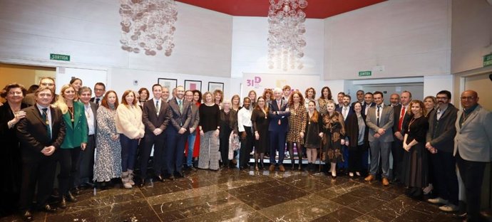 Comienzo del acto central de la Diada de Mallorca en el Teatro Principal.