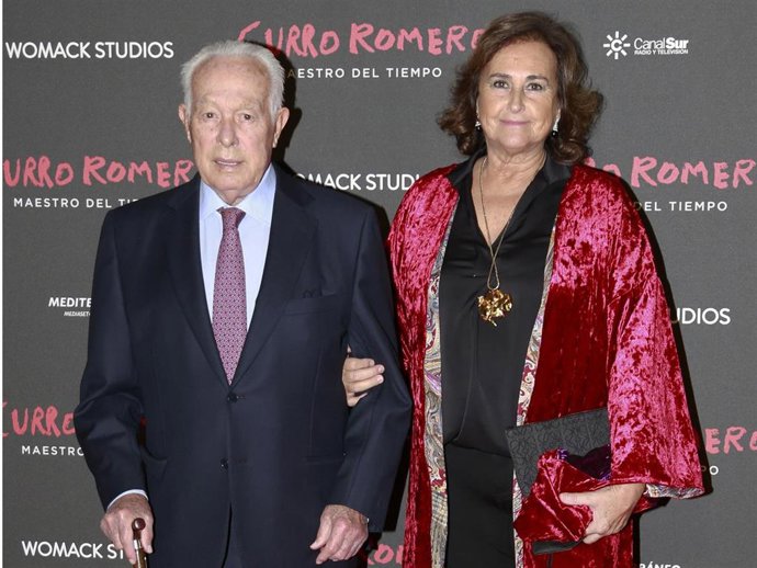 Archivo - Curro Romero y Carmen Tello ya son marido y mujer