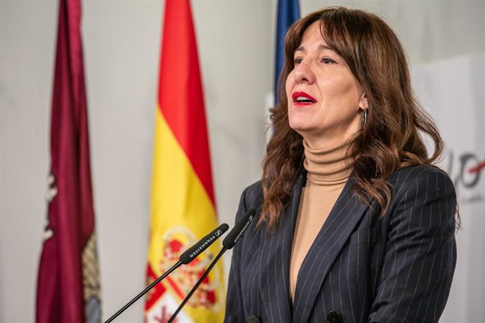 La consejera de Igualdad y portavoz, Blanca Fernández, en rueda de prensa.